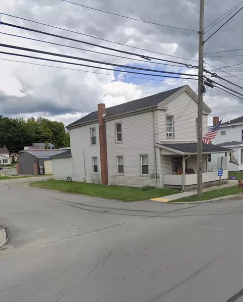 901 Main St, Conneautville, PA 16406