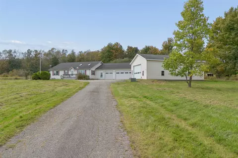 10046 New Rd, North East, PA 16428