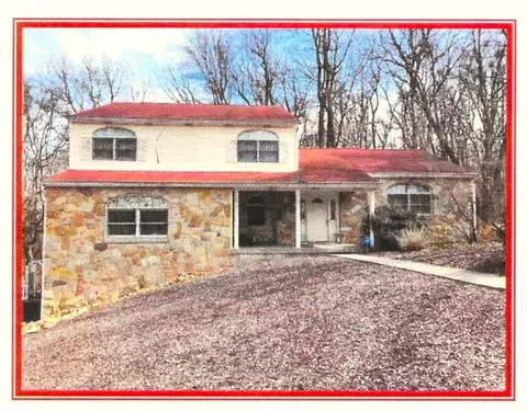 136 Whitaker Rd, Saxonburg, PA 16056