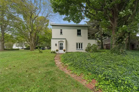 1002 Pasadena Dr, Erie, PA 16505