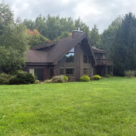 11837 Cedar Mill Rd, North East, PA 16428