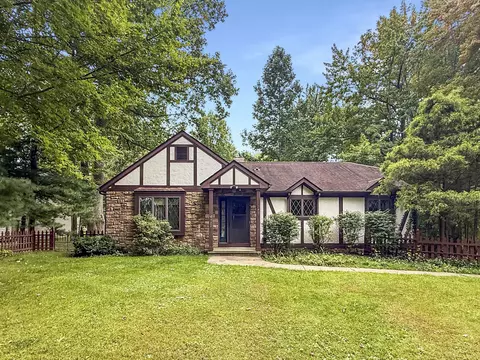 5435 Aspen Dr, Erie, PA 16506