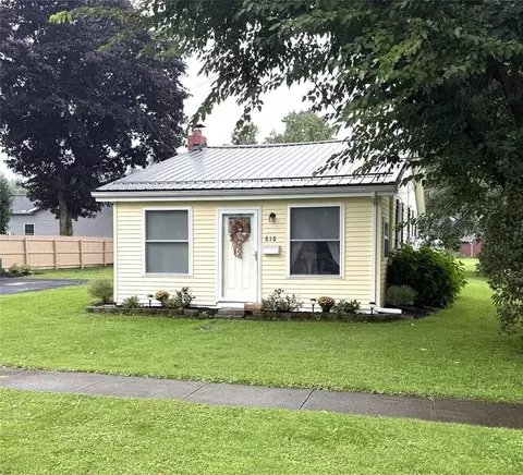616 Frick Ave, Girard, PA 16417
