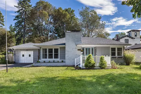 1307 Hartt Rd, Erie, PA 16505