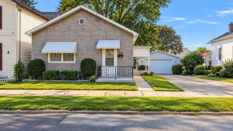 440 E 27th St, Erie, PA 16504