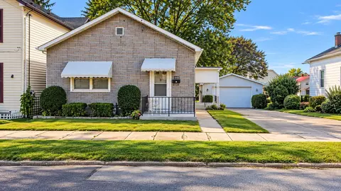 440 E 27th St, Erie, PA 16504