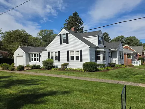 940 Oakmont Ave, Erie, PA 16505