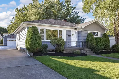 1847 W 36th St, Erie, PA 16508