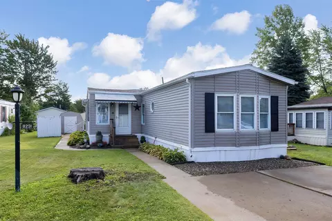 8231 Willow Gln, Erie, PA 16509