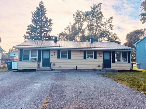 2404 Midland Dr, Erie, PA 16506