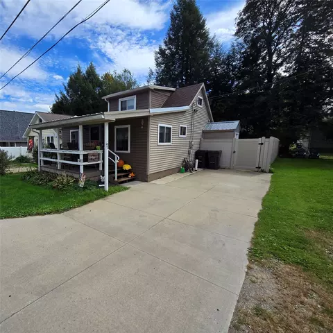 211 Maple St, Edinboro, PA 16412