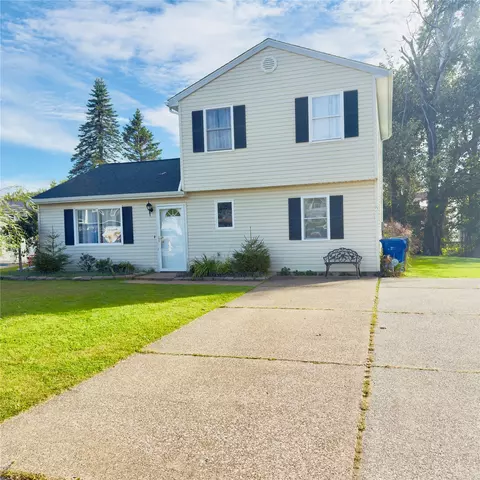 4908 Foxboro Ct, Erie, PA 16510