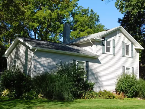 5420 Pieper Rd, Girard, PA 16417
