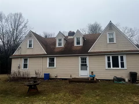 9141 W Calvin Rd, Hartstown, PA 16131