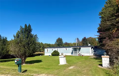 7394 Ruheville Rd, Linesville, PA 16424