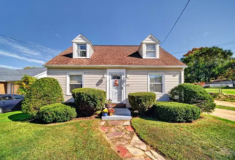 417 Marshall Dr, Erie, PA 16505