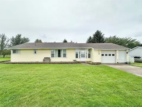 4822 Station Rd, North East, PA 16428