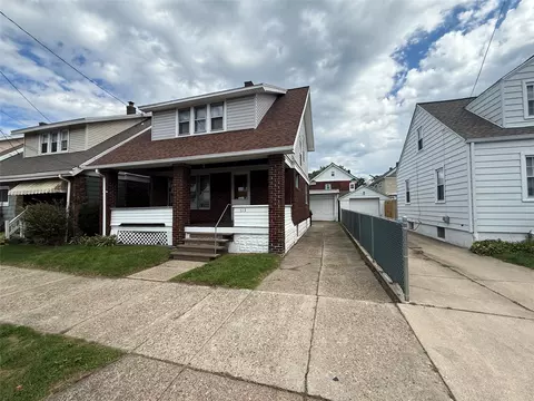 613 Elm Ct, Erie, PA 16503