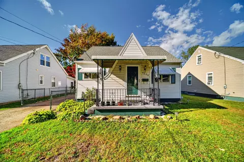 1524 Fairmount Pkwy, Erie, PA 16510
