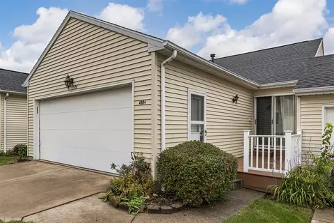 4004 Greenway Dr, Erie, PA 16506