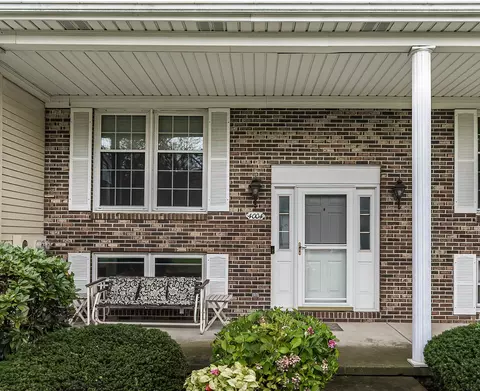 4004 Greenway Dr, Erie, PA 16506