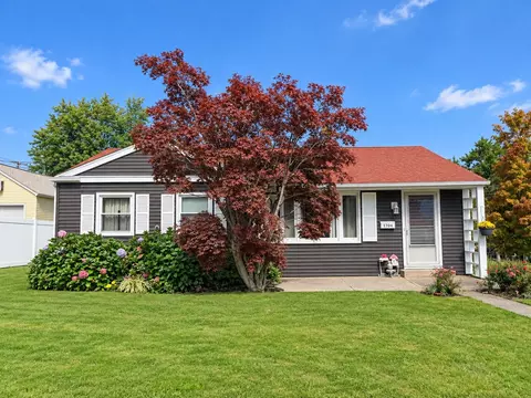 1704 W 38th St, Erie, PA 16508