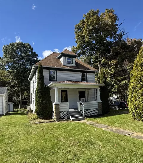 1042 S Morgan St, Meadville, PA 16335