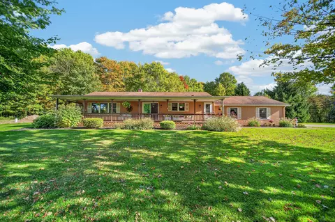 9824 Peach St, Girard, PA 16417