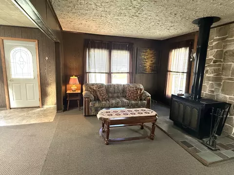 Living - 42 E Irving St, Corry, PA 16407 photo 6 of 8