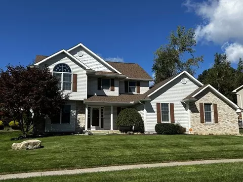 2536 Wintergreen Dr, Erie, PA 16510