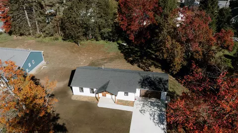 View/Area - 433 E Pleasant St, Corry, PA 16407 photo 1 of 2