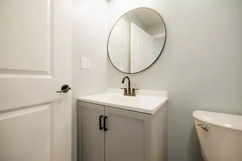 Bath - 433 E Pleasant St, Corry, PA 16407 photo 6 of 7