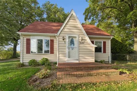 1644 Davis Ave, Erie, PA 16509