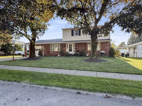 3412 Regis Dr, Erie, PA 16510
