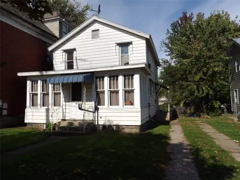 740 E 12th St, Erie, PA 16503
