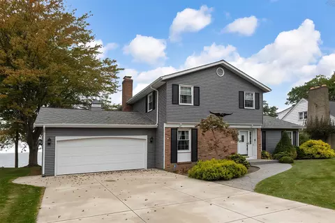 2690 Lakeside Dr, Erie, PA 16511