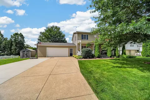 5944 Crest Dr, Millcreek, PA 16509