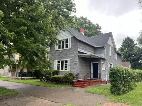551 E 10th St, Erie, PA 16503