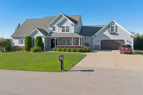 8750 Windy Ln, North East, PA 16428