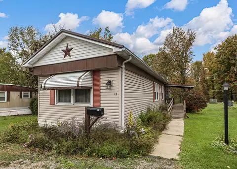 13 Circle Dr, Albion, PA 16401