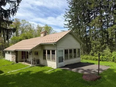 10038 State Line Rd, Clymer, NY 14724