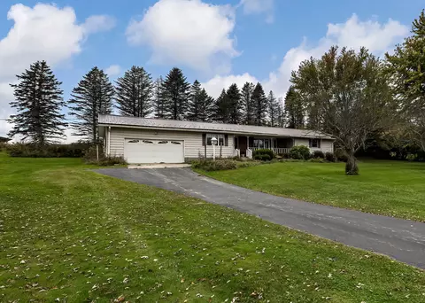 10458 Route 89, North East, PA 16428
