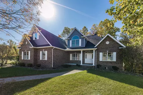 5893 Forest Xing, Erie, PA 16506