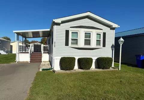 2725 Green Crest Dr, Erie, PA 16506
