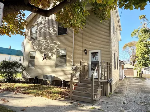 918 W 3rd St, Erie, PA 16507
