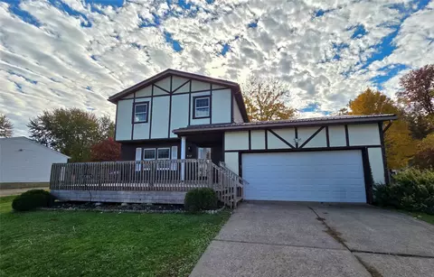 9167 Dover Ln, Girard, PA 16417