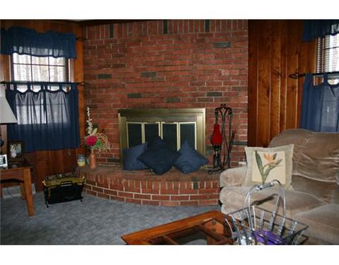 650 Wright St, Corry, PA 16407 photo 7