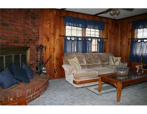 650 Wright St, Corry, PA 16407 photo 8