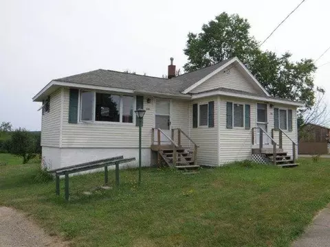 509 E Smith St, Corry, PA 16407 photo 1