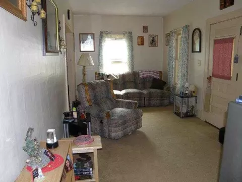 509 E Smith St, Corry, PA 16407 photo 2